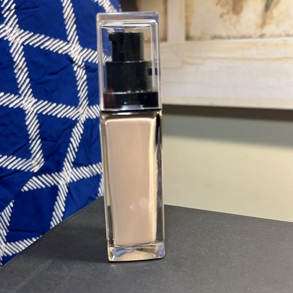 NYX Can't Stop Won't Stop Foundation - Alabaster